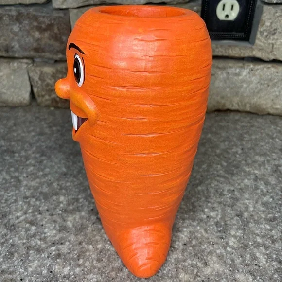 Veggie Herb Pot Carrot 🥕 - Picture 7 of 8
